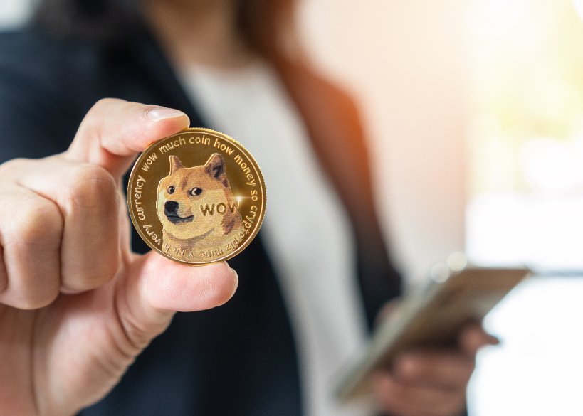 Wait for a bullish confirmation as Dogecoin (DOGE/USD) retests the $0.09 support