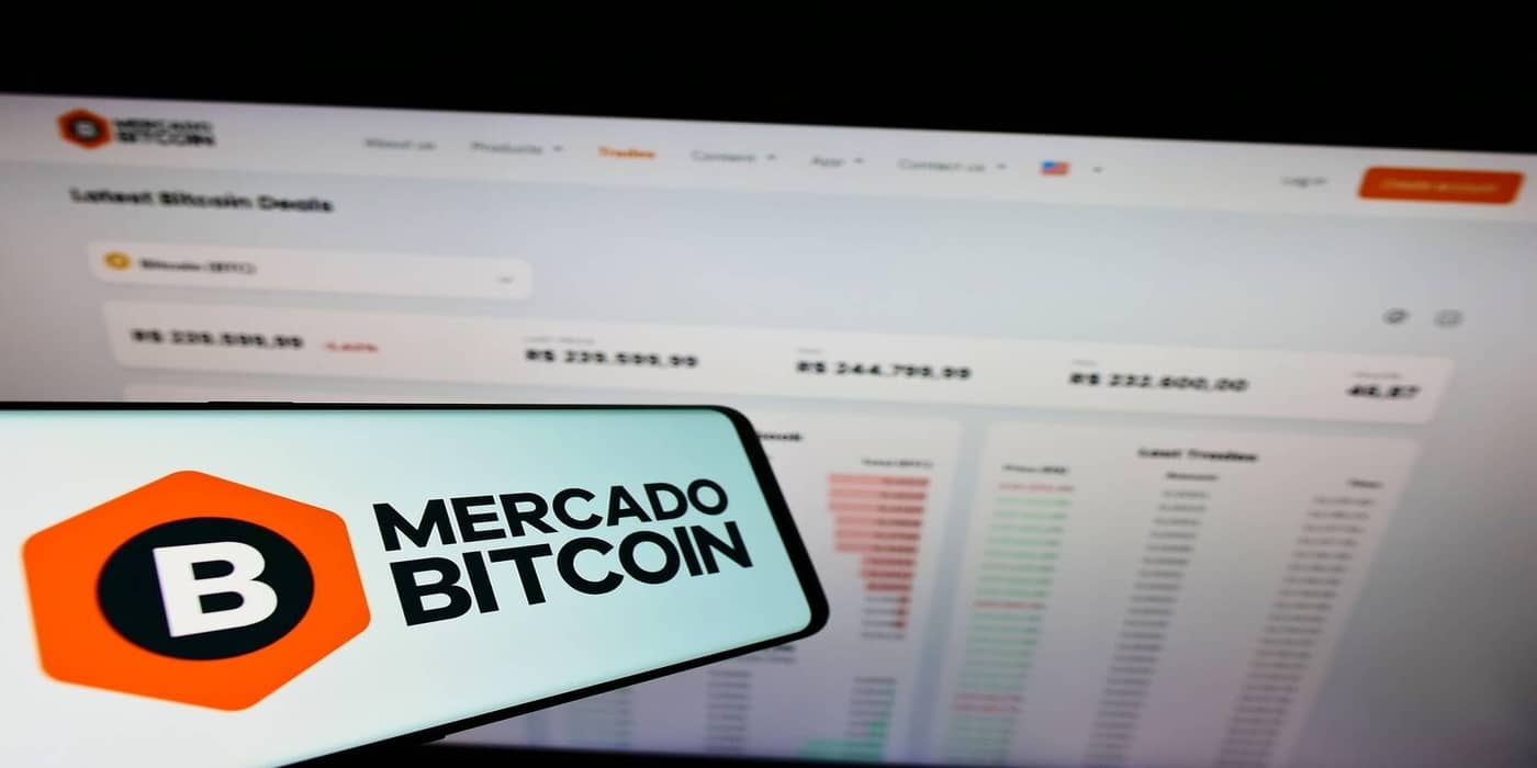 The SEC Takes Action, Apple Innovates with "Spatial Computing", and Mercado Bitcoin Grows
